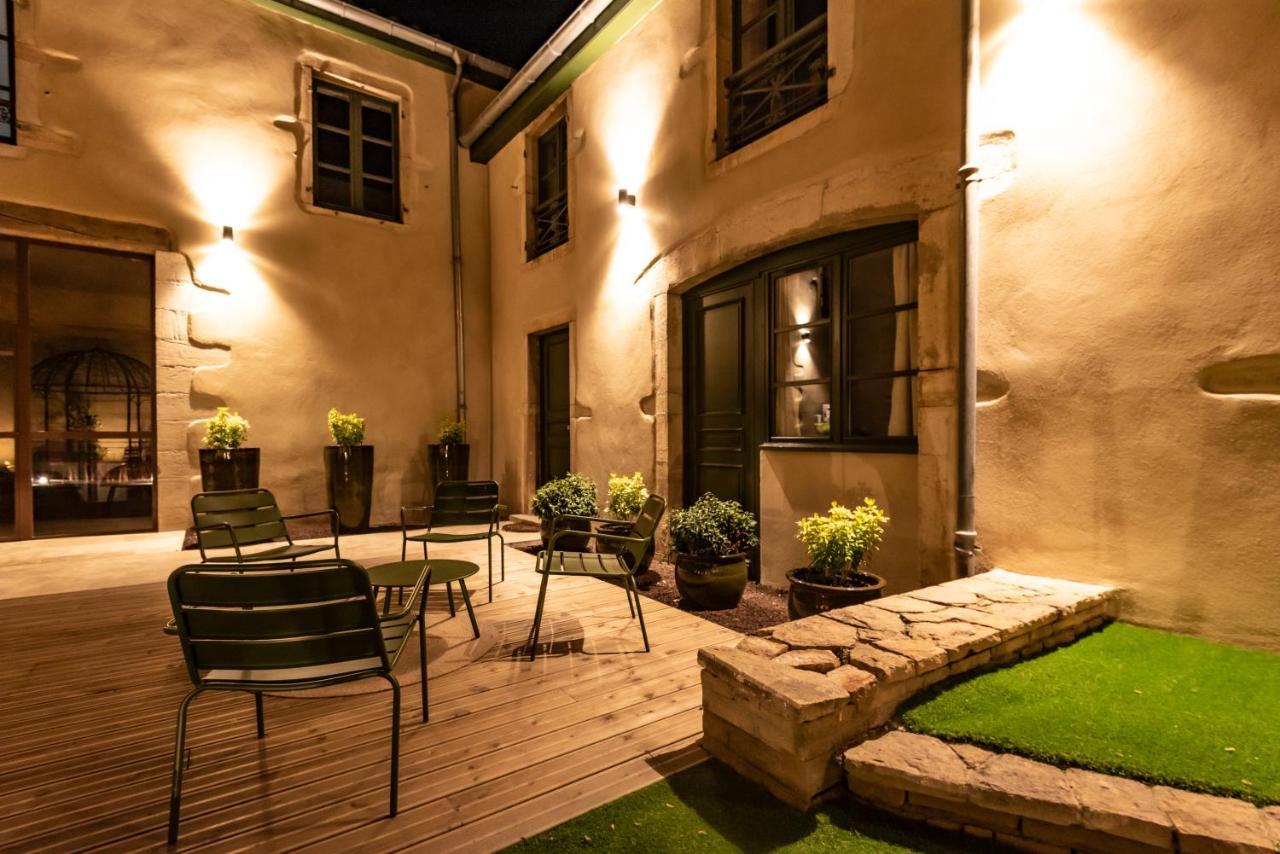 Apartment Le Boho . Centre-ville . Proche Gare . Design . Neuf . Wifi . Climatisation . Confort Mâcon