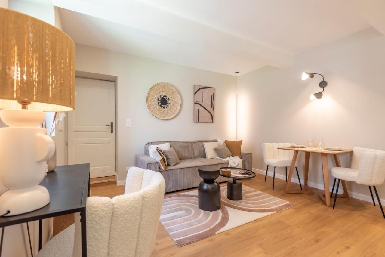 Le Boho . Centre-ville . Proche Gare . Design . Neuf . Wifi . Climatisation . Confort Apartment Macon